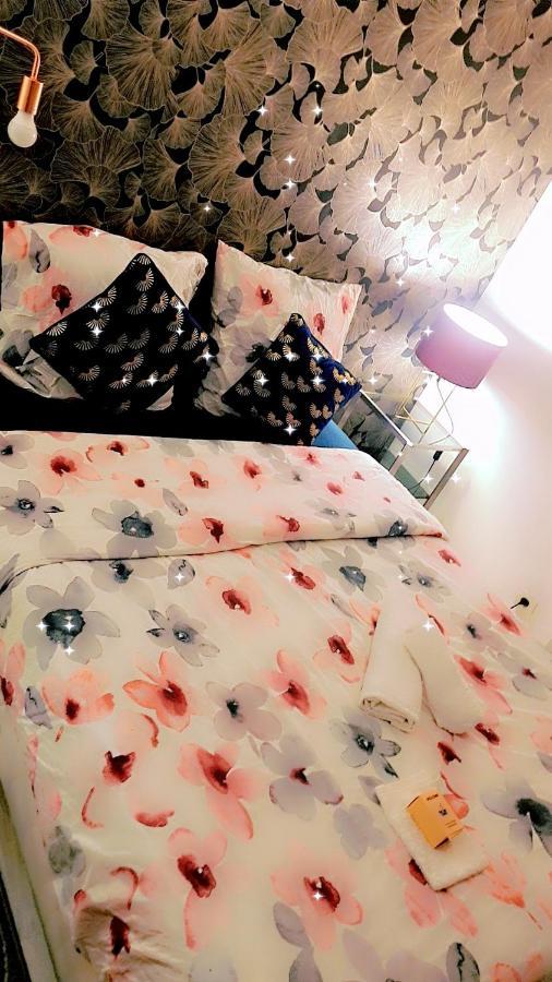 Cosy Sm Apartment บัวส์ โกลงบ์ ภายนอก รูปภาพ